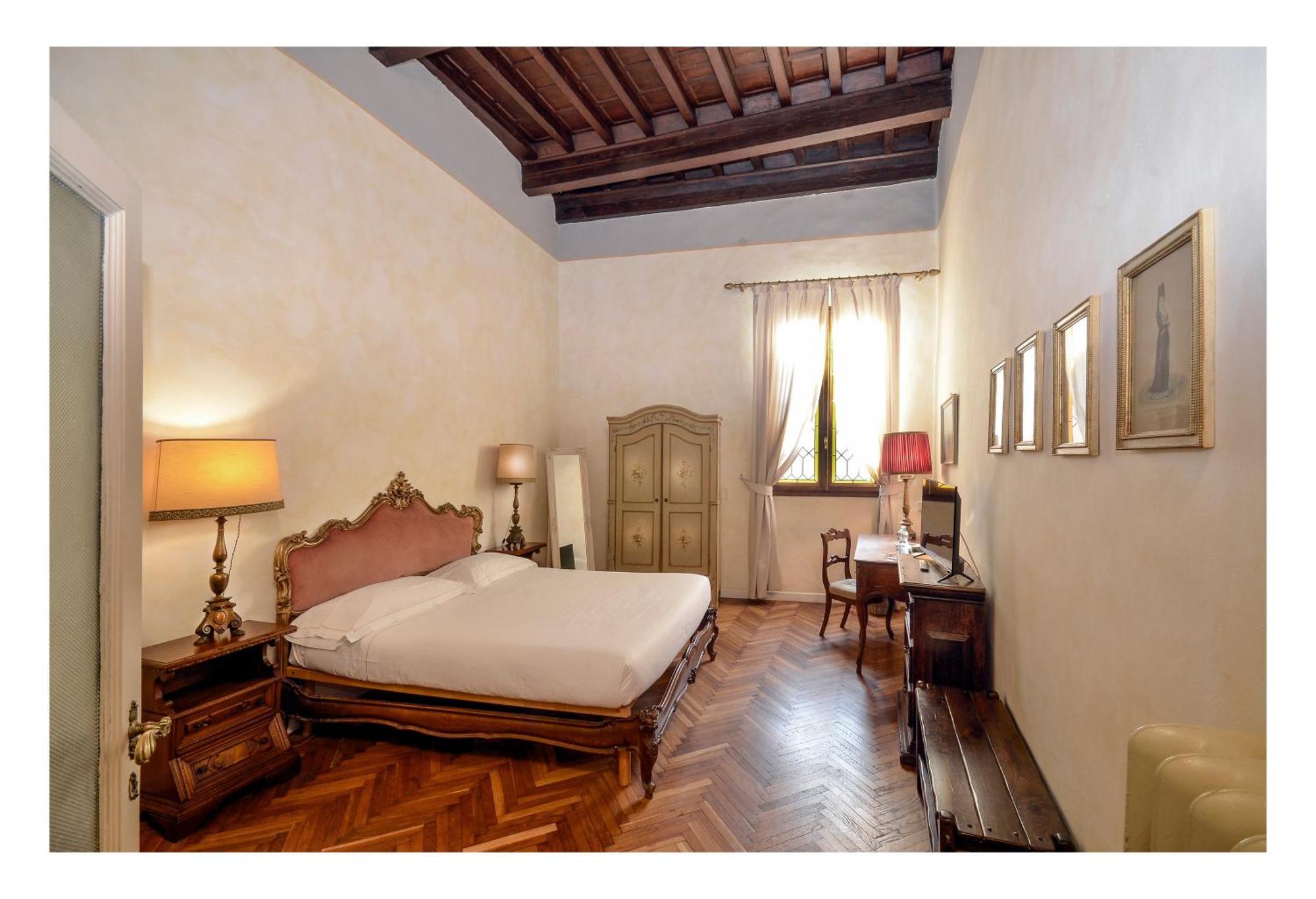 Apartment Duomo Luxury Florenz